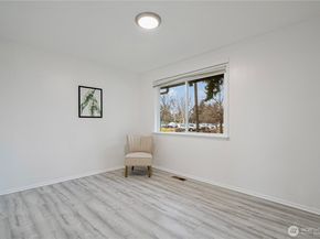 2807 NE 16th Street, Renton WA 98056