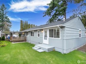 2807 NE 16th Street, Renton WA 98056