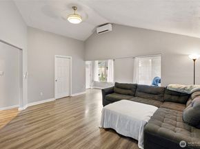 1325 Carr Boulevard, Bremerton WA 98312