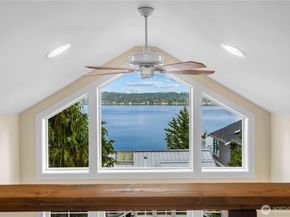 528 W Lake Sammamish Parkway SE, Bellevue WA 98008