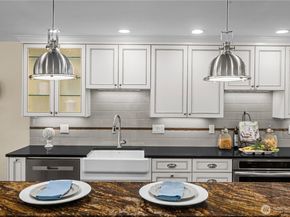 528 W Lake Sammamish Parkway SE, Bellevue WA 98008