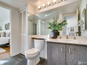 2621 2nd Avenue 706, Seattle WA 98121