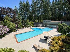 13932 NE 60th Street 150, Redmond WA 98052