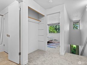 13932 NE 60th Street 150, Redmond WA 98052