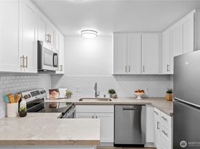 13932 NE 60th Street 150, Redmond WA 98052