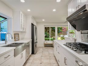 4630 152nd Place SE, Bellevue WA 98006