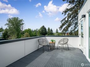 12225 Roseberg Avenue S 9, Seattle WA 98168