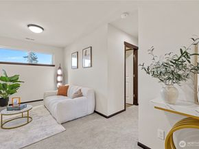 12014 NE 162nd Place, Bothell WA 98011