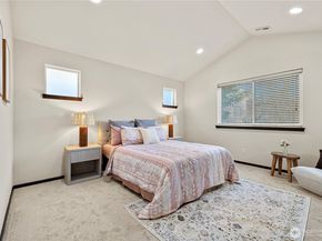 12014 NE 162nd Place, Bothell WA 98011