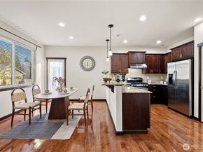 12014 NE 162nd Place, Bothell WA 98011