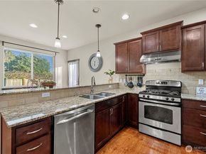 12014 NE 162nd Place, Bothell WA 98011