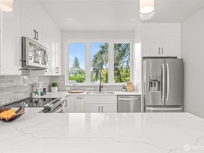 12225 Roseberg Avenue S 7, Seattle WA 98168