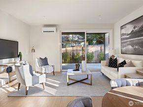 8017 126th Avenue NE B, Kirkland WA 98033