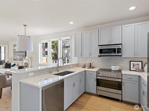 8017 126th Avenue NE B, Kirkland WA 98033