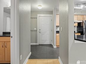 840 NE 125th Street NE 304, Seattle WA 98125