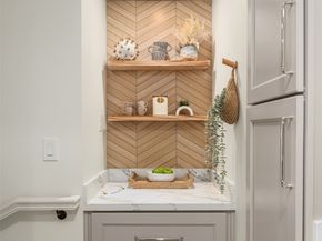 12517 22nd Avenue NE, Seattle WA 98125