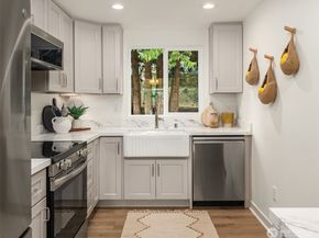 12517 22nd Avenue NE, Seattle WA 98125