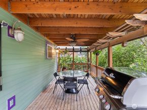 1600 27th Avenue, Seattle WA 98122