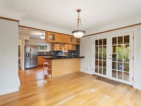 1600 27th Avenue, Seattle WA 98122