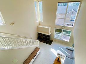 2960 142nd Place SE 2, Bellevue WA 98007