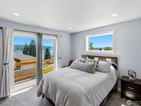 5584 Madrona Avenue NE, Bremerton WA 98311