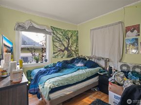 341 NE 51st Street, Seattle WA 98105