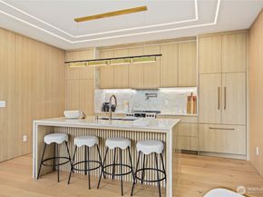 7358 33rd Avenue NE, Seattle WA 98115