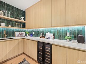 7358 33rd Avenue NE, Seattle WA 98115