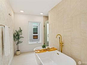 7358 33rd Avenue NE, Seattle WA 98115