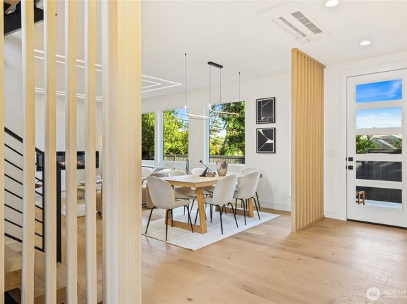 7358 33rd Avenue NE, Seattle WA 98115