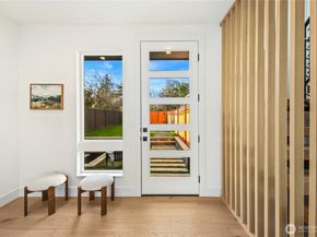 7358 33rd Avenue NE, Seattle WA 98115