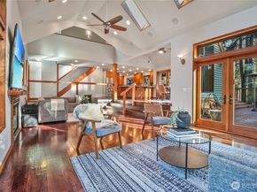 11011 NE 140th Street, Kirkland WA 98034