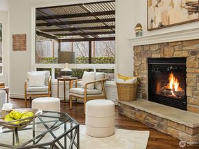 27135 SE 13th Street, Sammamish WA 98075