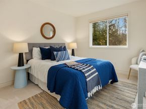 27135 SE 13th Street, Sammamish WA 98075