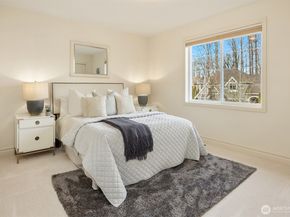 27135 SE 13th Street, Sammamish WA 98075