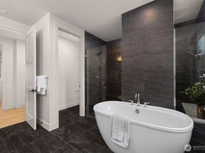 7010 NE 134th Street, Kirkland WA 98034