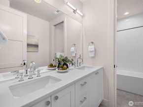 7010 NE 134th Street, Kirkland WA 98034