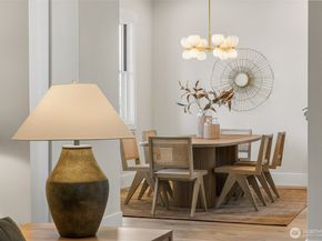 6807 54th Avenue NE, Seattle WA 98115