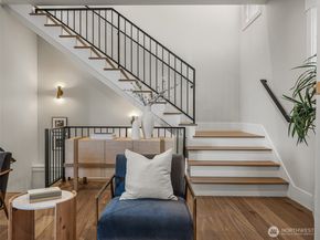 6807 54th Avenue NE, Seattle WA 98115