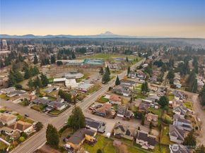 1717 NE Edmonds Ave, Renton WA 98056