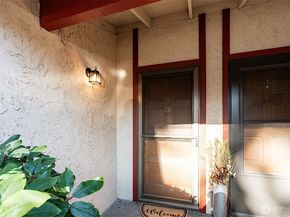 4724 SW 317th Lane B, Federal Way WA 98023