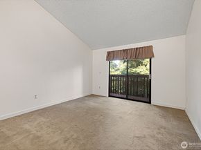 4724 SW 317th Lane B, Federal Way WA 98023