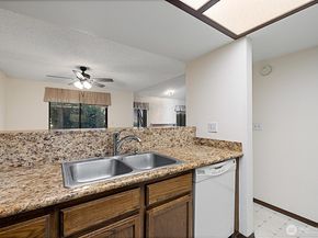 4724 SW 317th Lane B, Federal Way WA 98023