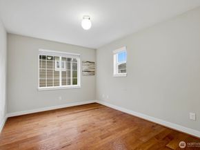 11550 158th Avenue NE, Redmond WA 98052