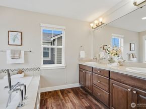 11550 158th Avenue NE, Redmond WA 98052