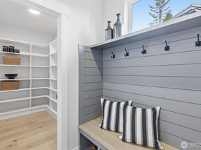 33 213th Place SW, Bothell WA 98021