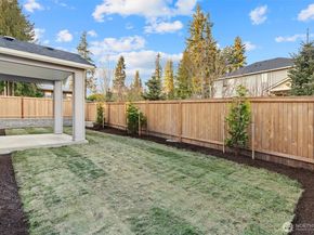 33 213th Place SW, Bothell WA 98021