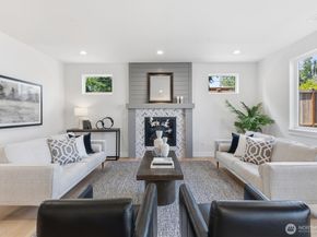 33 213th Place SW, Bothell WA 98021