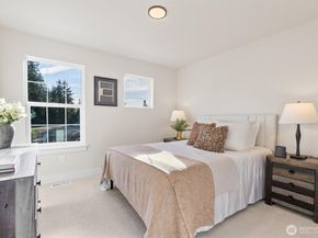 33 213th Place SW, Bothell WA 98021