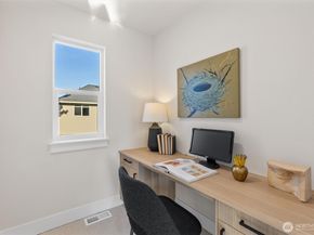 33 213th Place SW, Bothell WA 98021